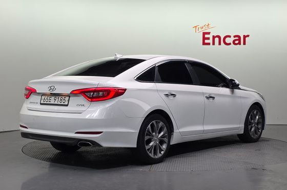 Hyundai Sonata 2.0 Smart — пробег 121 545 км — фото 2 из 5