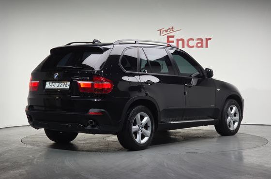 BMW X5 xDrive 30si — пробег 235 324 км — фото 2 из 5