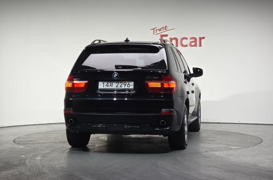 BMW X5 xDrive 30si — пробег 235 324 км — фото 4 из 5