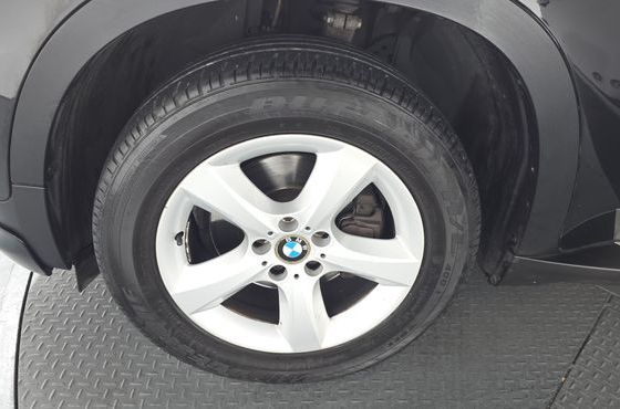 BMW X5 xDrive 30si — пробег 235 324 км — фото 5 из 5