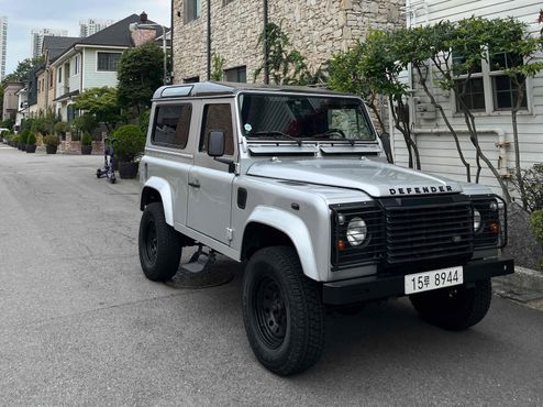 Land Rover Defender 90 — пробег 130 000 км — фото 1 из 5