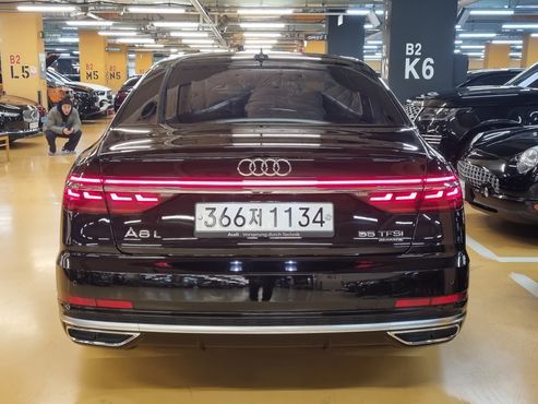 Audi A8 55 TFSI Quattro LWB — пробег 84 000 км — фото 3 из 5