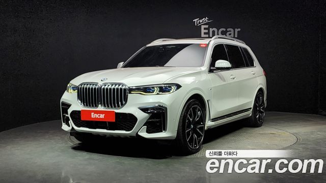 BMW X7 xDrive 40i M Sport 6STR — пробег 135 909 км — фото 1 из 5