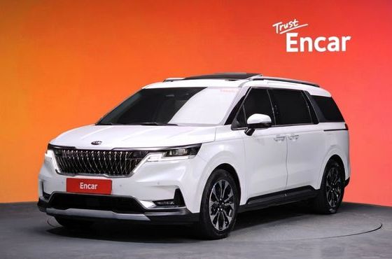 Kia Carnival 9-Seater Signature — пробег 23 566 км — фото 1 из 5