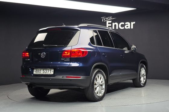 Volkswagen Tiguan 2.0 TDI Comfort 5N — пробег 118 620 км — фото 2 из 5