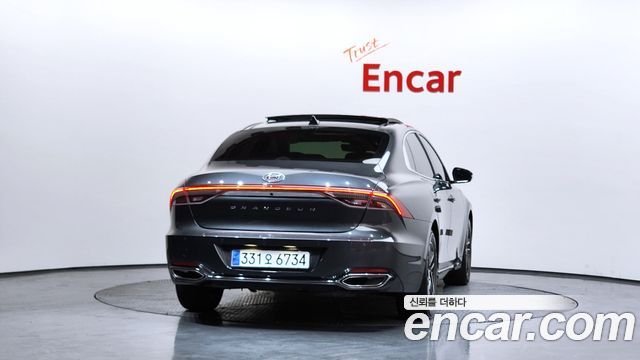 Hyundai Grandeur 2.5 Premium — пробег 45 232 км — фото 4 из 5