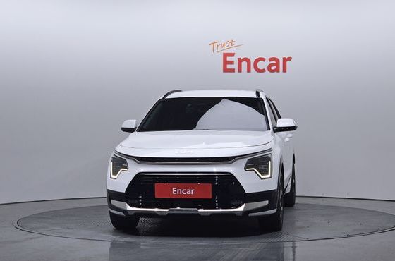 Kia Niro Signature — пробег 21 739 км — фото 3 из 5