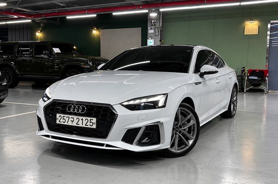 Audi A5 45 TFSI Quattro Premium Sportback — пробег 12 010 км — фото 1 из 5