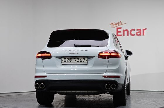 Porsche Cayenne 3.0 Diesel Platium Edition 958 — пробег 116 068 км — фото 4 из 5
