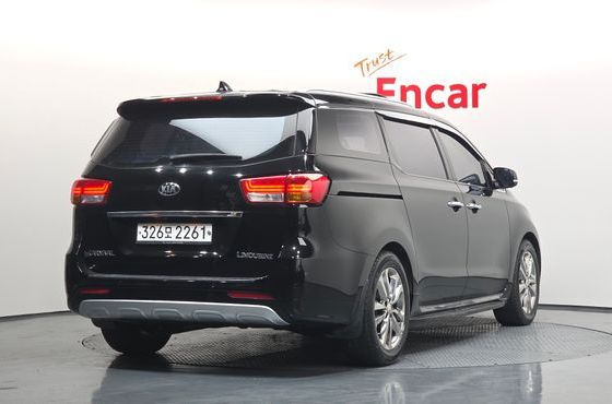 Kia Carnival 7-seater Limousine President — пробег 141 171 км — фото 2 из 5