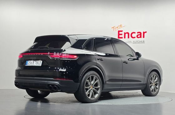 Porsche Cayenne 3.0 PLATINUM EDITION — пробег 49 106 км — фото 2 из 5