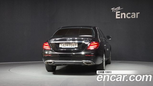 Mercedes-Benz E-Class из Кореи Encar