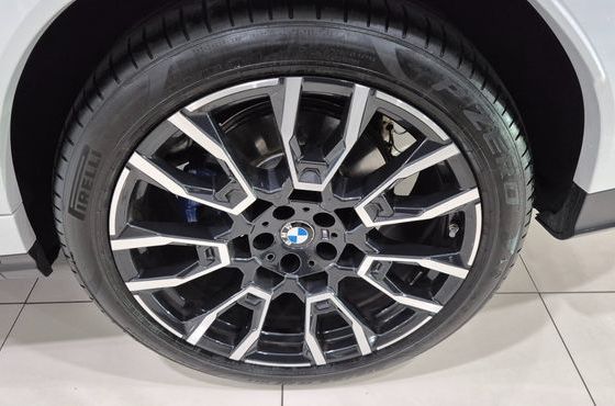 BMW X6 xDrive40i M Sport — пробег 9 700 км — фото 5 из 5