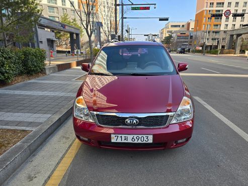 Kia Carnival Grand Carnival GLX Deluxe — пробег 204 214 км — фото 2 из 5