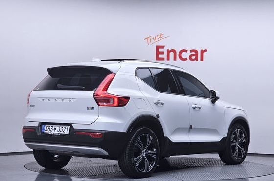 Volvo XC40 B4 Inscription — пробег 50 662 км — фото 2 из 5