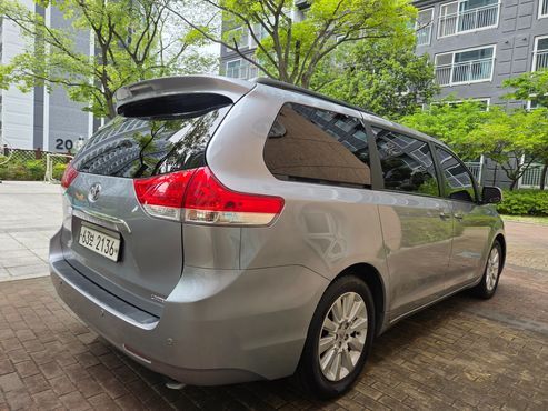 Toyota Sienna 3.5 — пробег 89 069 км — фото 5 из 5