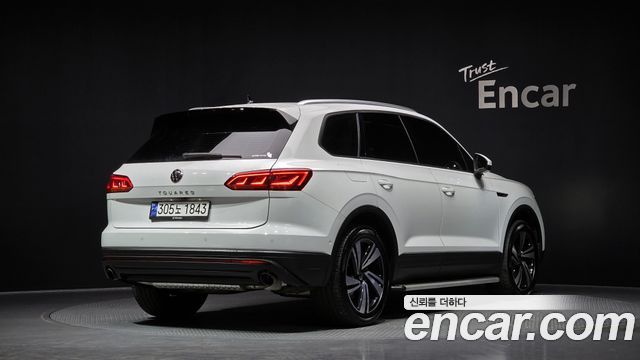 Volkswagen Touareg 3.0 TDI Premium — пробег 34 963 км — фото 2 из 5