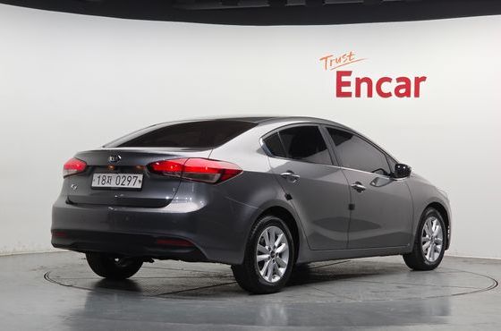 Kia K3 Trendy — пробег 99 328 км — фото 2 из 5