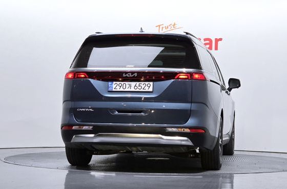 Kia Carnival Diesel 9-Seater Signature — пробег 40 046 км — фото 4 из 5