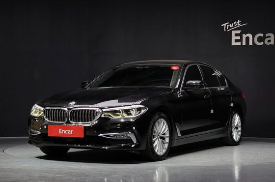 BMW 5-Series 520d Luxury Special Edition — пробег 125 799 км — фото 1 из 5