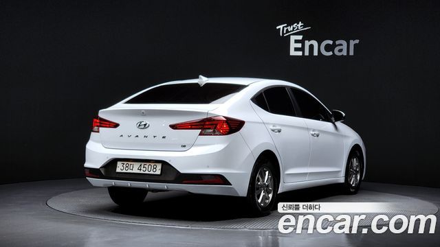 Hyundai AVANTE из Кореи Encar