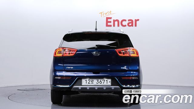 Kia Niro 1.6 Plug-in HEV Prestige — пробег 58 116 км — фото 4 из 5