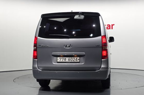 Hyundai Starex 12-Seater Wagon Modern — пробег 127 538 км — фото 4 из 5