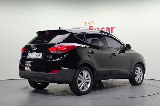Hyundai Tucson Diesel 2WD LX20 Smart-Pack — пробег 196 972 км — фото 2 из 5