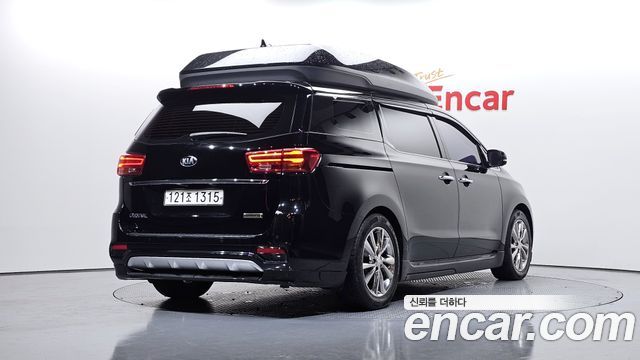 Kia Carnival из Кореи Encar