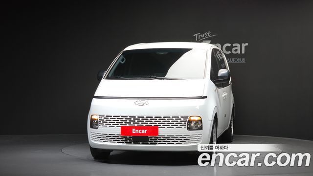 Hyundai Staria Cargo 5-Seater Smart — пробег 9 233 км — фото 3 из 5