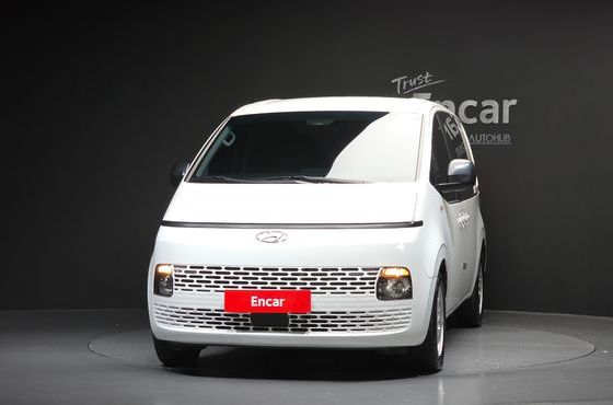 Hyundai Staria Cargo 5-Seater Smart — пробег 9 233 км — фото 3 из 5