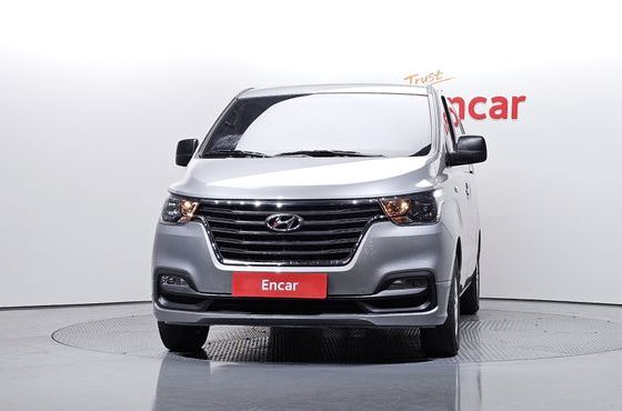 Hyundai Starex Van 5-Seater Smart — пробег 67 415 км — фото 3 из 5