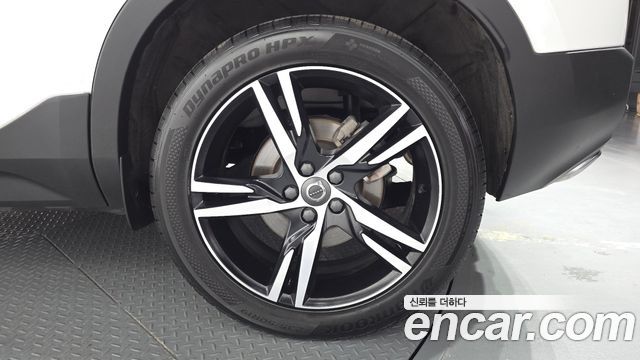 Volvo XC40 из Кореи Encar