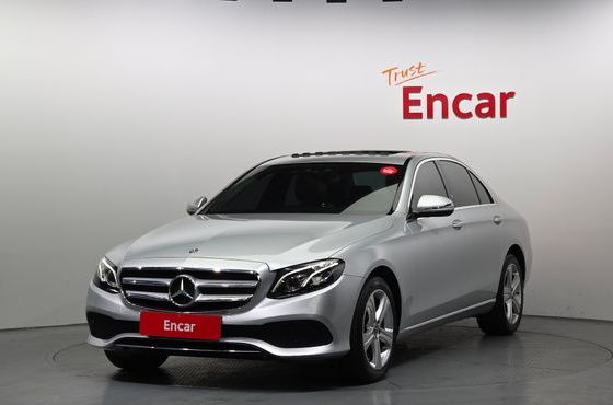 Mercedes-Benz E-Class E220d 4MATIC Avantgarde — пробег 85 530 км — фото 1 из 5