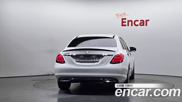 Mercedes-Benz C-Class из Кореи Encar