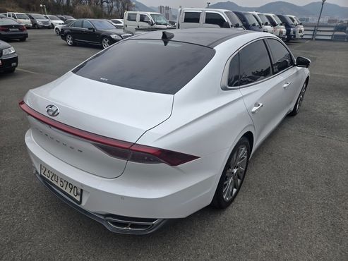 Hyundai Grandeur 2.5 Calligraphy — пробег 77 000 км — фото 4 из 5