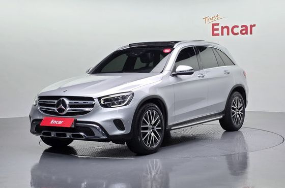Mercedes-Benz GLC-Class GLC300 4MATIC — пробег 50 369 км — фото 1 из 5
