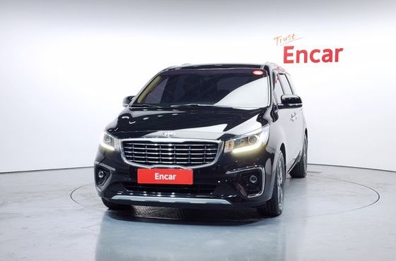 Kia Carnival 9-Seater Luxury — пробег 46 460 км — фото 3 из 5