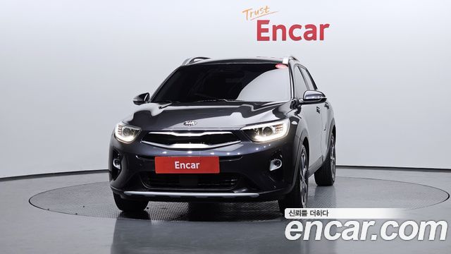 Kia Stonic из Кореи Encar