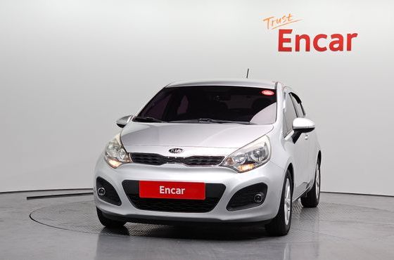 Kia pride 1.6 GDI Hatchback Luxury — пробег 88 779 км — фото 3 из 5