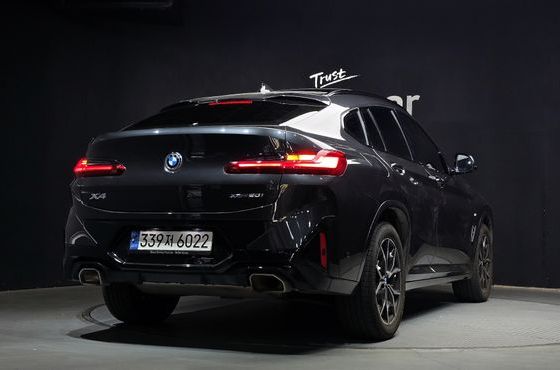 BMW X4 xDrive20i M Sport — пробег 63 700 км — фото 2 из 5