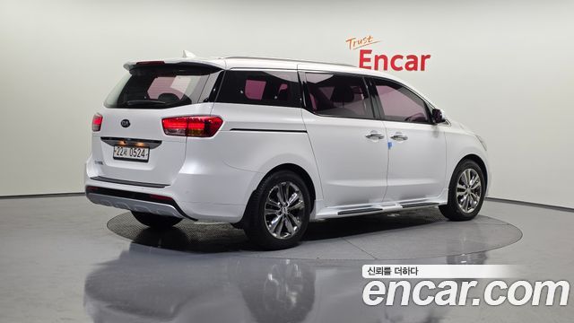 Kia Carnival из Кореи Encar