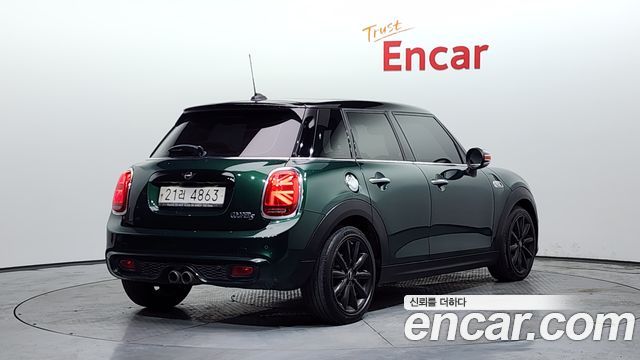 Mini Cooper 5Door Standard 3rd — пробег 96 016 км — фото 2 из 5
