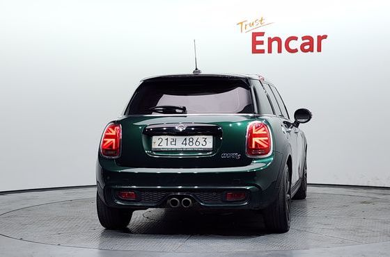 Mini Cooper 5Door Standard 3rd — пробег 96 016 км — фото 4 из 5