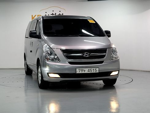 Hyundai Starex 11-Seater Wagon CVX Luxury — пробег 222 606 км — фото 2 из 5