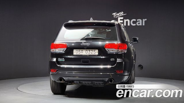 Jeep Cherokee 3.0 Diesel Overland WK2 — пробег 256 225 км — фото 4 из 5