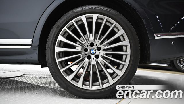 BMW X7 xDrive 40i Design Pure Excellence 6-Seater — пробег 86 079 км — фото 5 из 5