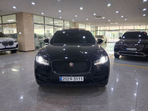 Jaguar F-PACE 20d Prestige — пробег 143 774 км — фото 2 из 5