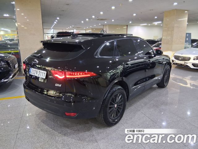 Jaguar F-PACE 20d Prestige — пробег 143 774 км — фото 4 из 5