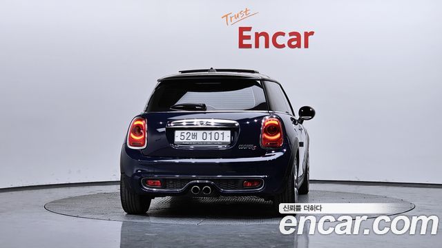 Mini Cooper Seven Edition 3rd — пробег 120 458 км — фото 4 из 5
